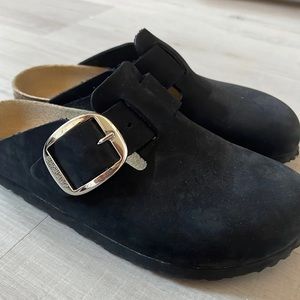 SOLD Arizona big buckle Birkenstock clogs
